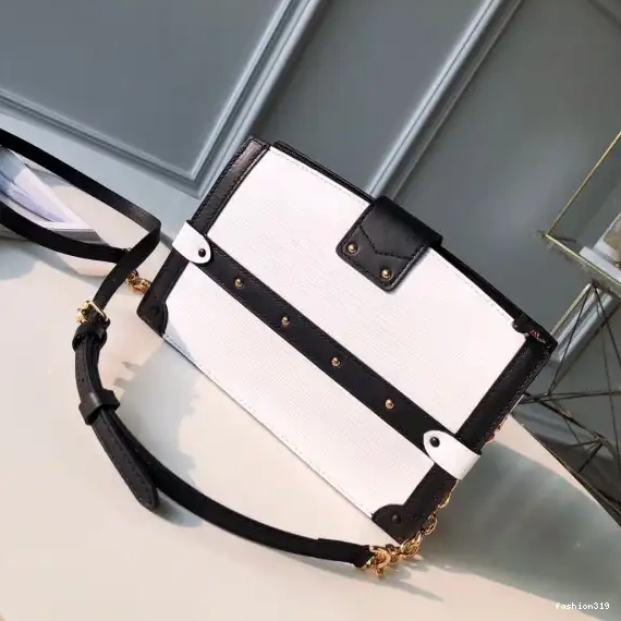 Louis TRUNK CHANELUTCH Vuitton 0404